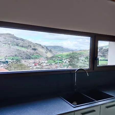 Vistas A Cangas 度假居 Onís