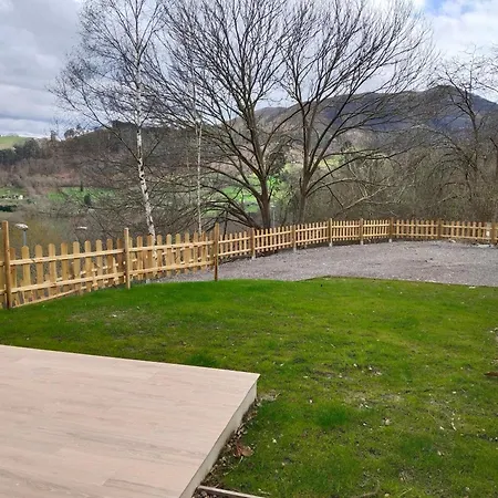 Vistas A Cangas 度假居 Onís