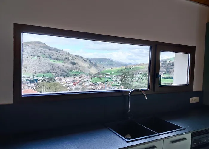 Vistas A Cangas 度假居 Onís