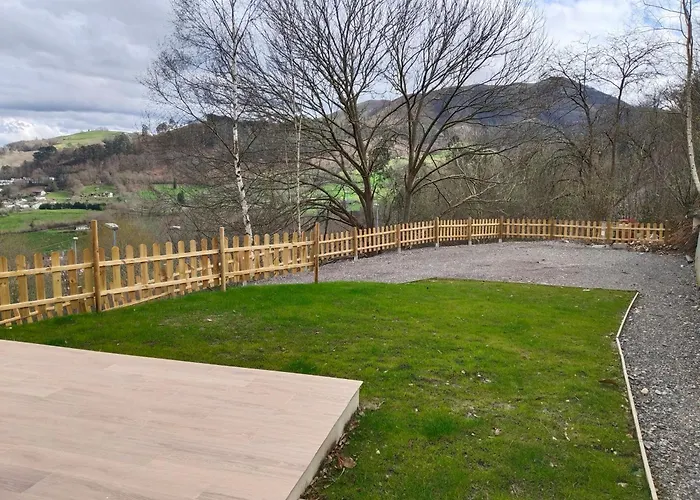 Vistas A Cangas 度假居 Onís